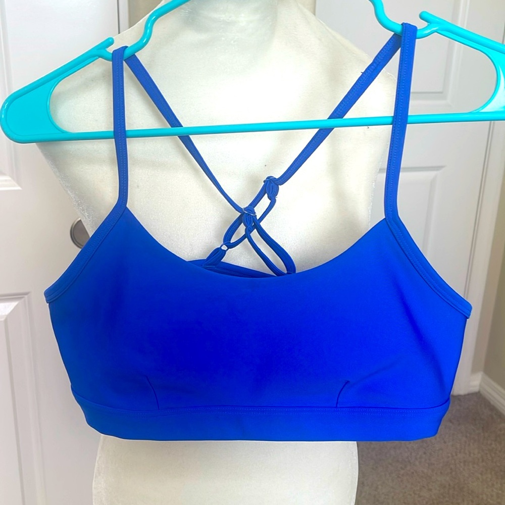 Alo Yoga Airlift Intrigue Bra, EUC- Royal Blue, M 🫐 sold out color! 🫐